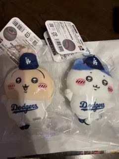 ちいかわドジャースコラボ　うさぎ　ハチワレ　2体セット