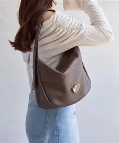 Thevon.【Yuna&Mayuコラボ企画】ニュアンスワンハンドルバッグ