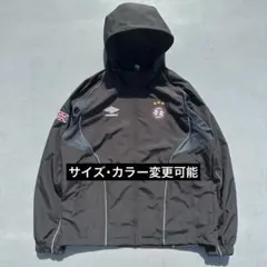 9090×umbro コラボナイロンジャケット 9090 × umbro City Logo Nylon Jacket – YZ