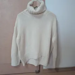 【新品未使用】ギャルリー・ヴィー ファインウールタートルネックニット