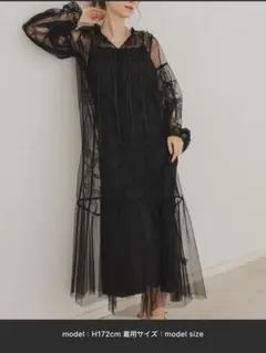 お値下げ中❗️Dorry doll リボン刺繍ギャザー　パーティードレスのサムネイル