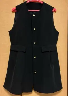 ネイビー ジレのサムネイル