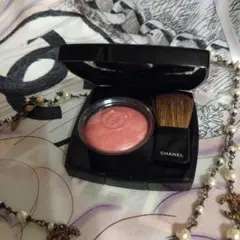 シャネル　ジュ　コントゥラスト67 ローズトゥルビヨン（チークカラー）