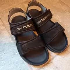 new balance ブラック サンダル 18センチ