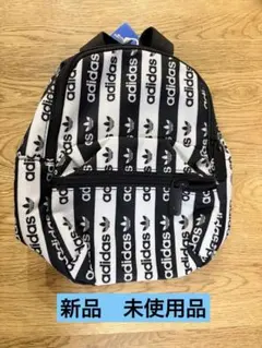 adidas ミニリュックのサムネイル