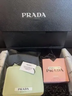 匿名配送PRADA BEAUTYギフトボックスとミントグリーンポーチ・ヘアミスト