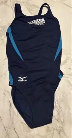 セントラルスポーツ　女の子水着　130