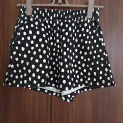 UNIQLO　ドットショートパンツ