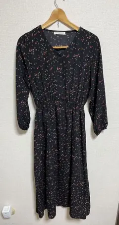 【大幅値下げ】ショコラフィネローブ　花柄 長袖ロングワンピース