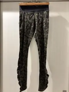 Lululemon 迷彩柄 ヨガパンツ サイズ2