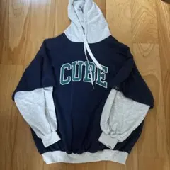 CUBE ロゴプリント 重ね着風 パーカー ネイビー