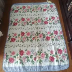 ○2個目出品 ローラアシュレイ　ピピン/プラム　タオルケット　シングル 未使用品 ローラアシュレイ ピピン/プラム タオルケット シングル 未使用品