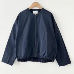 美品✨ebure ノーカラージャケット　ライトブルゾン　ネイビー　38