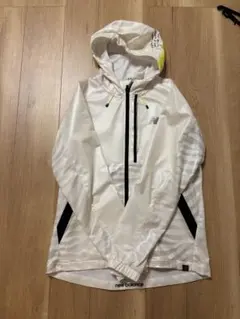 new balance フード付きジャケット