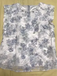 アプワイザーリッシェ　ノースリーブブラウス