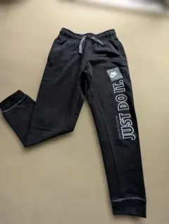 ジョガーパンツ