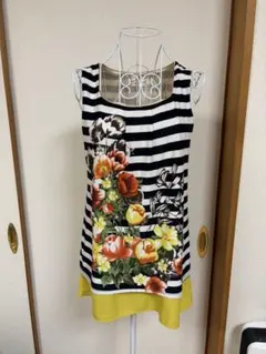 花柄　ボーダー　チュニック ノースリーブ　タンクトップ　インナー　フラワーのサムネイル