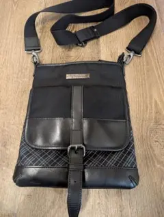 正規品 コーチF59301フローラルハワイアンメッセンジャー USED - メルカリ