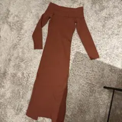 オフショルダー ニットワンピース
