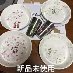 週末値下げ！ディズニー ミッキー＆ミニー 食器セットプレート4枚カップ2個