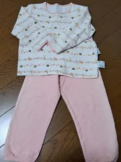 ユニクロ　UNIQLO　キルトパジャマ　パジャマ　うさぎ　110 キルト