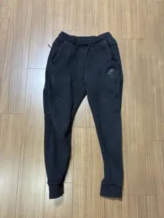 【正規品】Nike テックフリースパンツ　Mサイズ