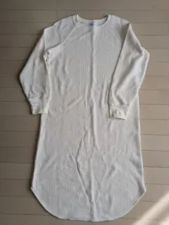 ユニクロ　ワッフルクルーネックワンピース　М　白