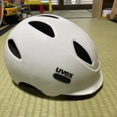 uvex 子ども用ヘルメット　ホワイト