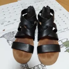 Clarks クラークス　ブラック　サンダルのサムネイル
