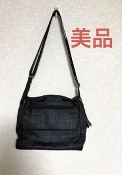 【美品】Ravi Ravi ラビラビ　ショルダーバッグ　総柄　ブラック　ヤマトヤ