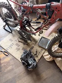 CR80 エンジン キャブレター エンジンパーツ - メルカリ