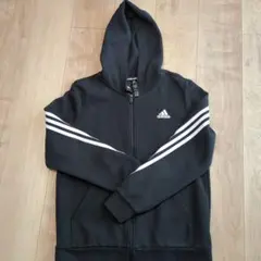 adidas ブラック パーカー 160cm