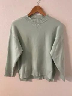 ミントグリーン ニット