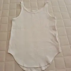 ベーシックリブタンクトップ　ホワイト リブ編み タンクトップ