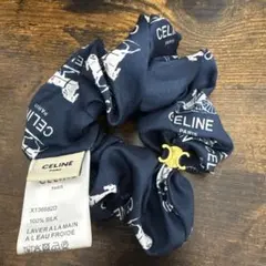 CELINE シルク ヘアシュシュ ホワイト/ネイビーノベルティー - メルカリ