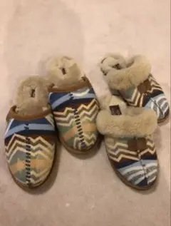 引っ越しの為大幅値下げ！UGG アグ　スリッパ　ペアセット　柄