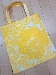 marimekko マリメッコ KURJENPOLVI トートバッグ イエローのサムネイル
