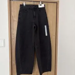 【新品未使用　タグあり】GU バレルレッグジーンズ　Mサイズ