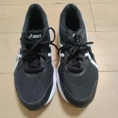 asics スニーカー ブラック ホワイト