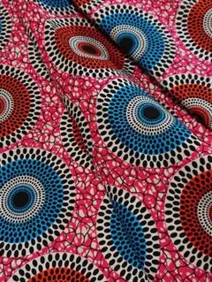 ＊＊＊アフリカ布＊＊＊110cm幅×95cm・✨店舗完売✨✨特価✨