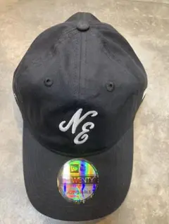 New Era Black色ロゴ刺繍キャップ男女用フリーサイズ