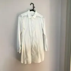 アムハーストの白いロングシャツ〜ポケット付きのサムネイル