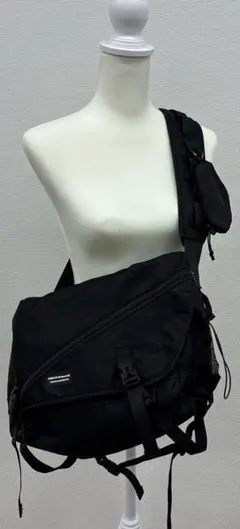☆ブラック　ショルダーバッグ メッセンジャーバッグ　power off®