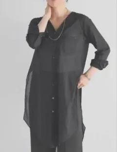 ヤマダヤ　MEDOC ロングシアーシャツ チャコールグレーのサムネイル