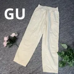 GUジーユー カジュアルパンツ　ホワイト　Sサイズ　チノパン