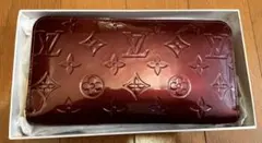 美品　ルイヴィトン ヴェルニ アマラント ジッピーウォレット