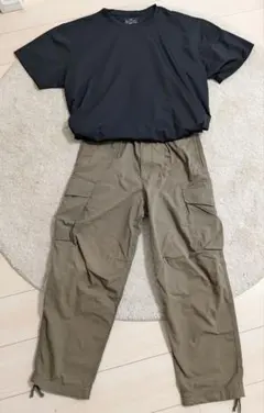 UNIQLOUカーゴパンツ＋オーバーサイズ黒T セット売り 夏コーデ 美品