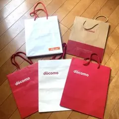 【送料込】docomo ドコモ　au ショップ袋　紙袋　ショッパー　まとめ売りのサムネイル