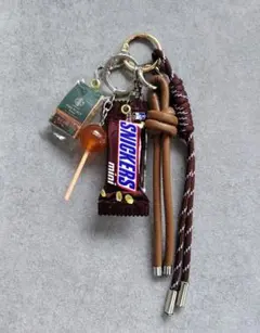 じゃらじゃらキーホルダー バッグチャーム キーチャーム　ブラウン　茶色　お菓子