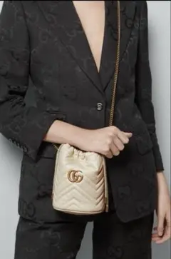 新品 未使用【GUCCI】GGマーモント バニティ ポーチ - メルカリ